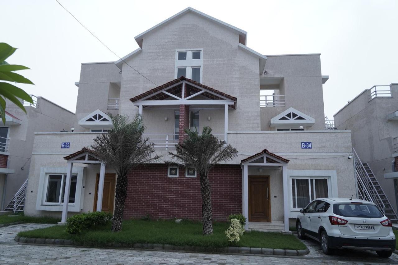 Madhav Kuteer B- 34 Vrindavan Vrindāvan Exterior foto